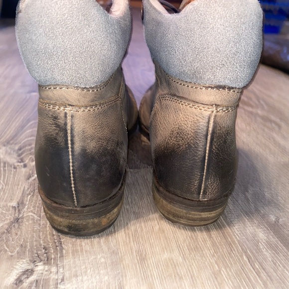 EUC Diba True College Days distressed ankle boots size 8.5 - Picture 4 of 9